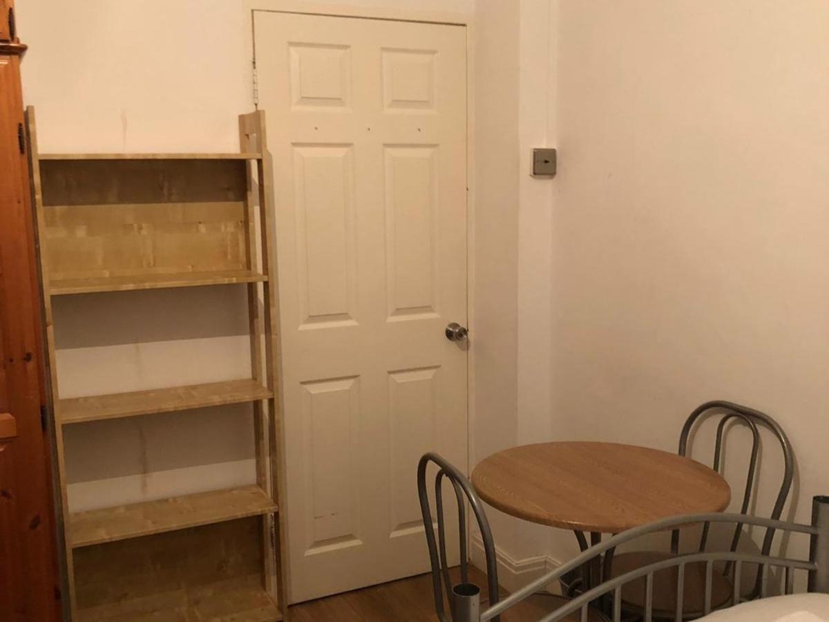 Limehouse Guest house *